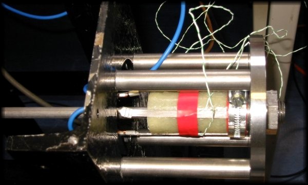 SMA active bearing support of a rotor