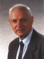 Prof. Romuald Puzyrewski